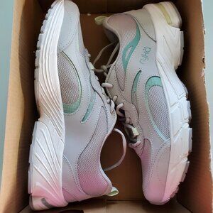 Womens Athletic Shoes